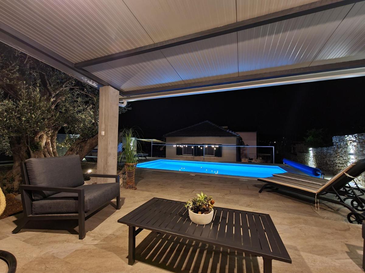 Willa Olive Tree - House With Pool Vinišće Zewnętrze zdjęcie